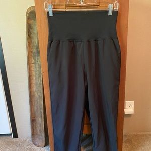 Lululemon Capri pants